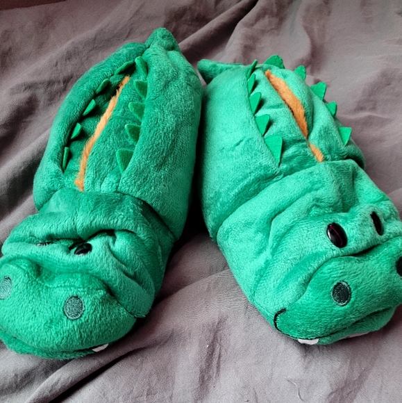 Slippers - Picture 4 of 5